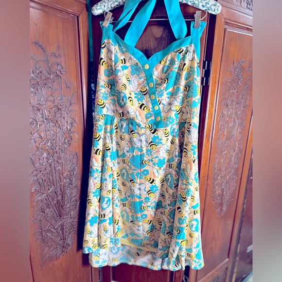 dancing days banned apparel Dresses & Skirts - NWOT Banned Apparel Bees 🐝 US 18 poly turquoise peach sun dress